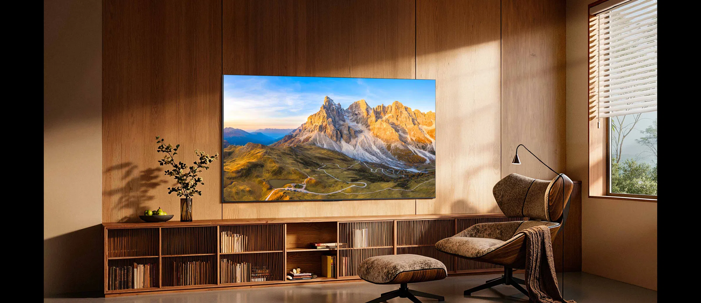 TCL C8L SQD-Mini LED TV