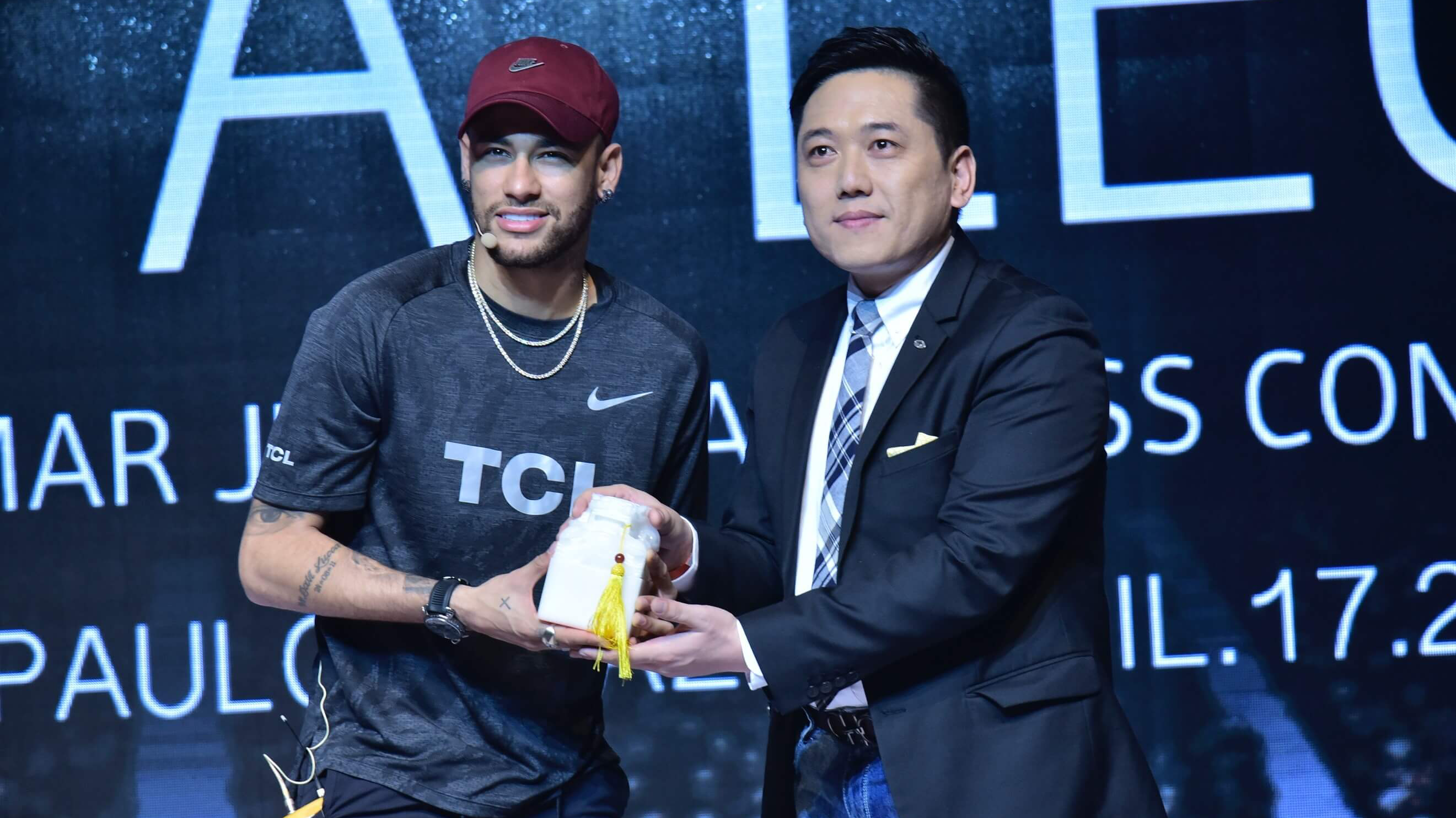 Neymar Officially Kicks Off as the TCL Brand Ambassador