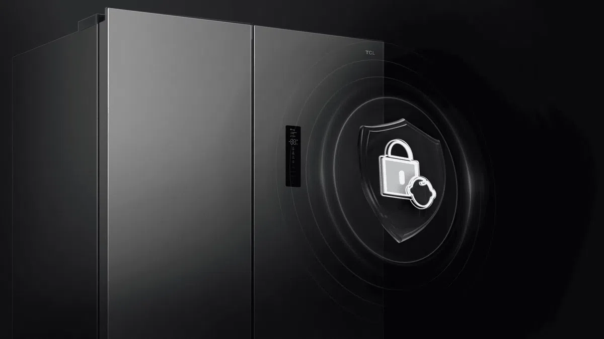 TCL refrigerator rc456cse0 with automatic safety child lock