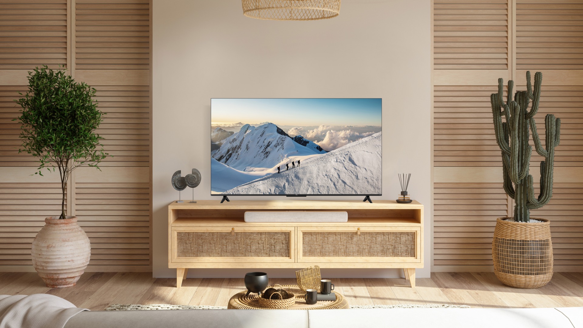 טלוויזיה חכמה V6D 4K HDR TV מבית TCL